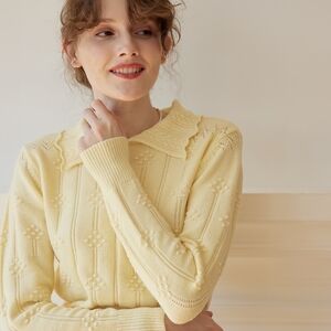 Simple Retro Jasmine Yellow Sweater Small